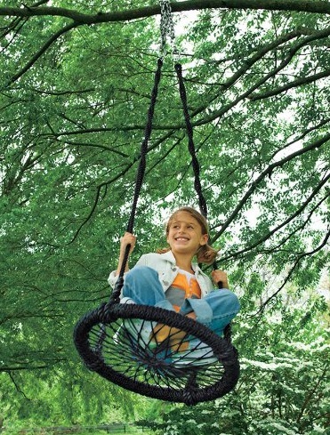 Outdoor scavenger hunt riddles